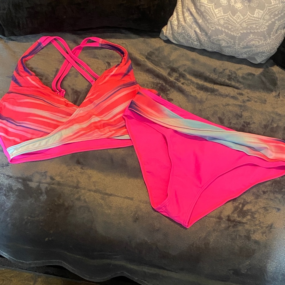 SHEIN Hot Pink Crisscross Bikini Set with Multicolor Stripe